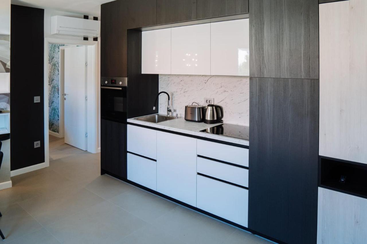 Lena Luxury Apartments Zara Esterno foto