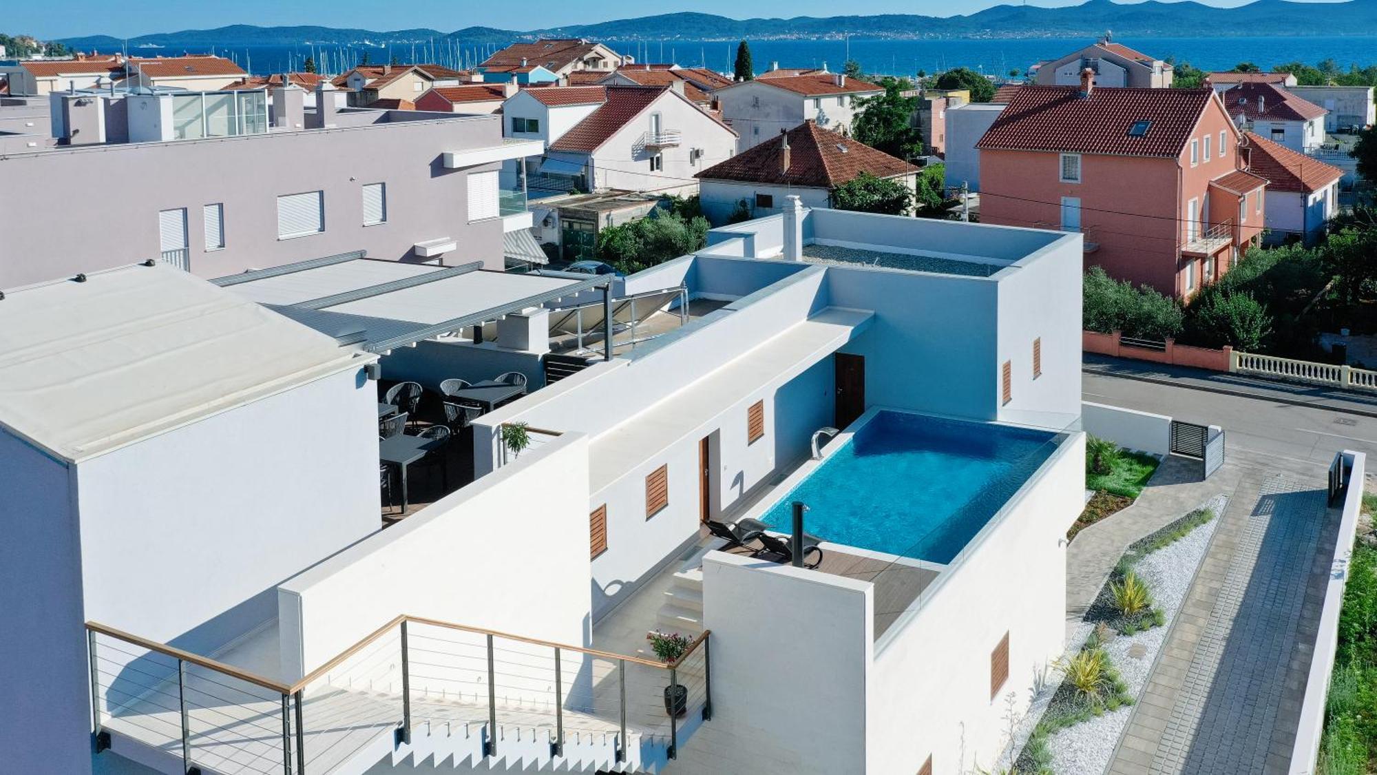Lena Luxury Apartments Zara Esterno foto