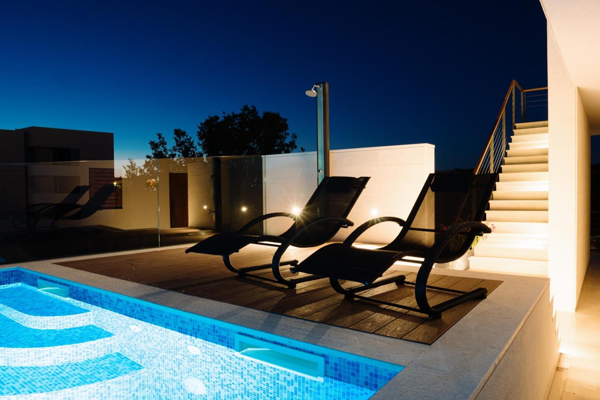 Lena Luxury Apartments Zara Esterno foto